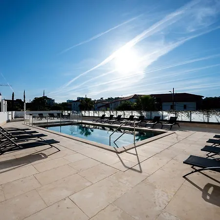 Nemea Les Hauts De Milady アパートホテル ビアリッツ