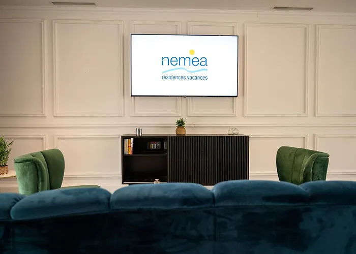 Nemea Les Hauts De Milady 비아히쯔