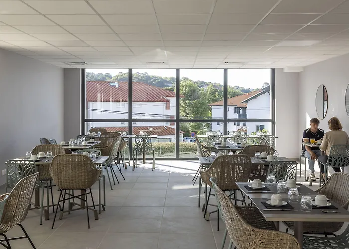 Nemea Les Hauts De Milady Apartmanhotel 4*